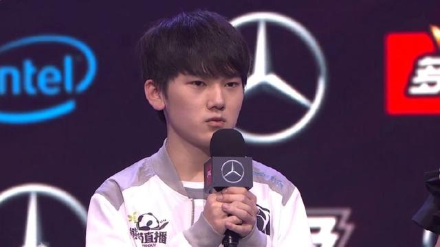 持纵深错位